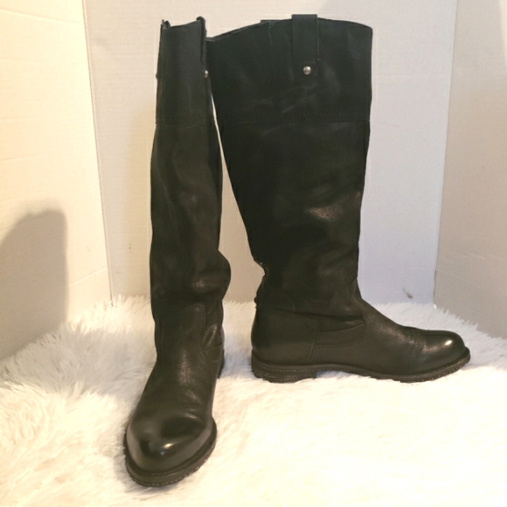 COPY - OTBT Women 7 Boots Tall Knee High Pull On Black Leather Shoes Low Heel P… - Picture 2 of 15